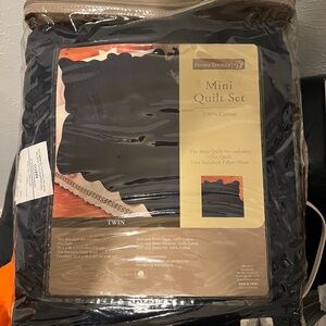 New Black mini twin quilt set